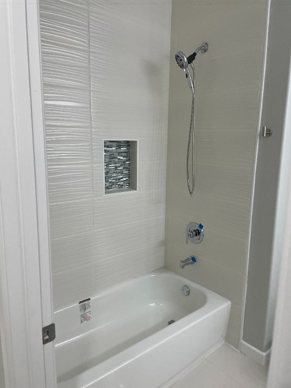 2511 N Vineyard Ave Unit 4