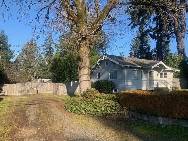 Photo - $2,750 - Two Bedrooms, Two Bathrooms, With Bonus Room And Large Yard, Ready For Lease!