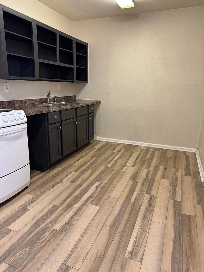 Photo - 3431 SW Brendan Ave Unit 1