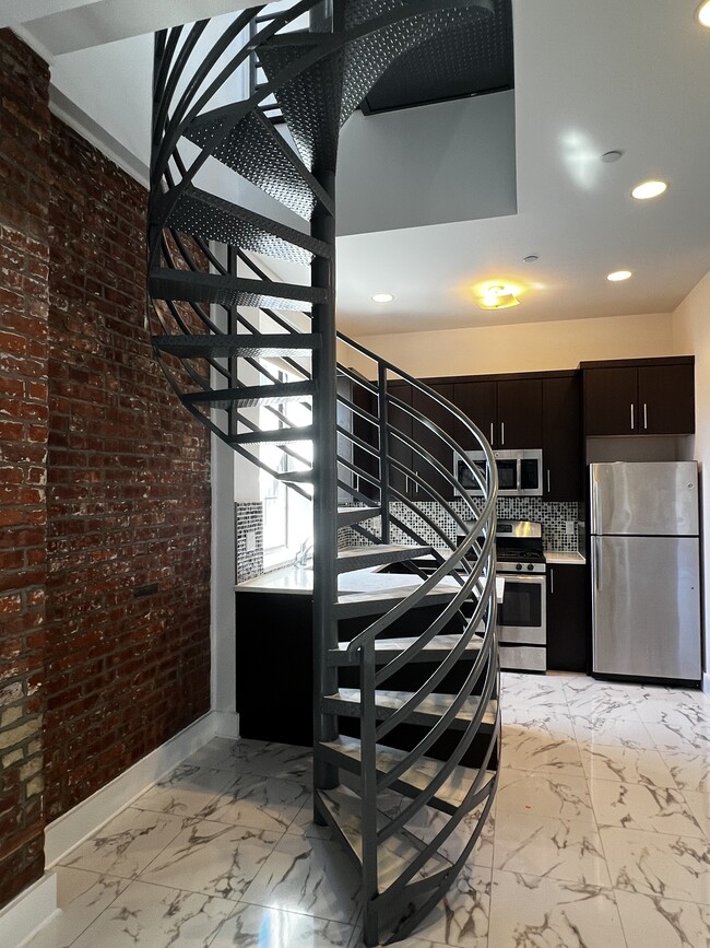 2575 22nd St Unit 2