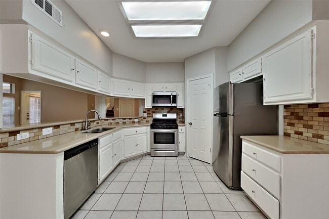 Photo - 7711 Thorncreek Way