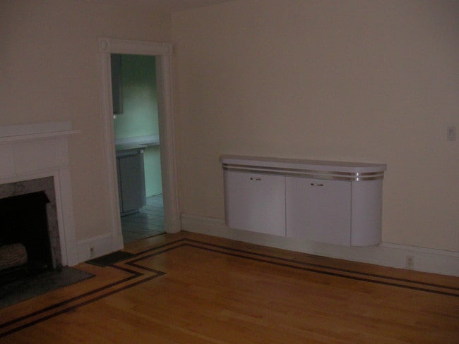 Photo - 747 Front St Unit apartment 1