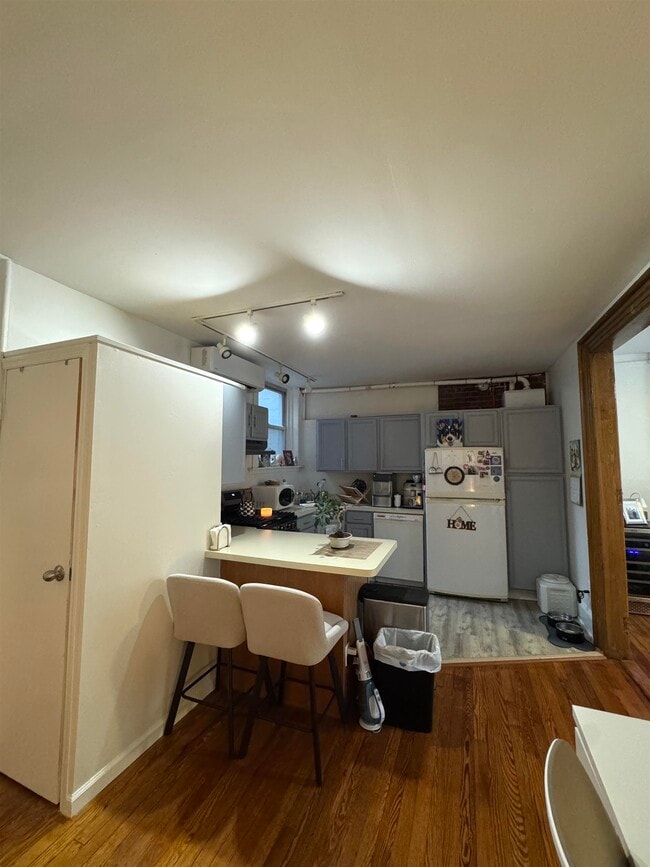 Photo - 712 Willow Ave Unit 4B