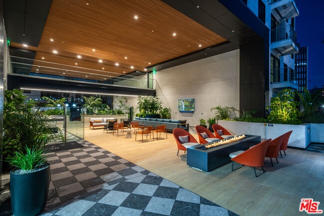 Photo - 250 E Broadway Unidad 715