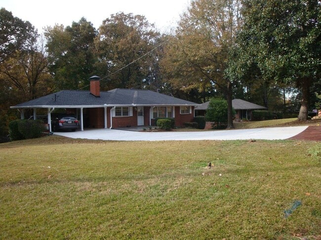 Photo - 3820 Orchard Rd SE