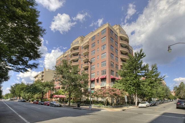 Photo - 1401 17th St NW