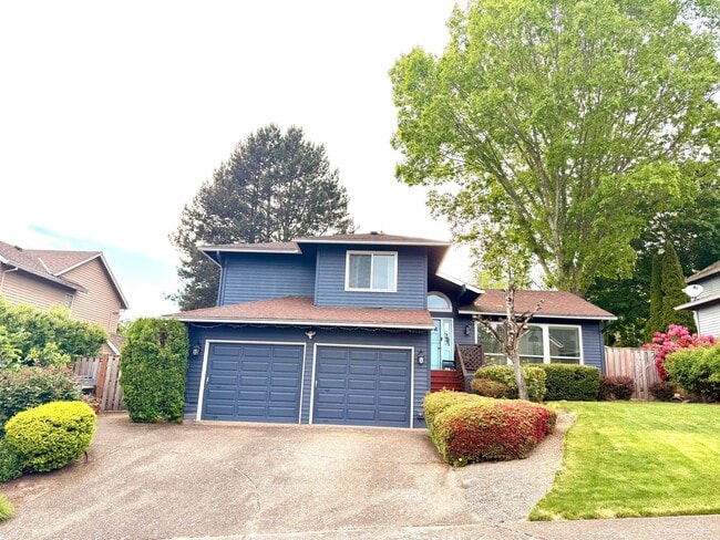 Building Photo - Charming 3 Bedroom Split-Level Home with Multiple Living Rooms & Spacious Back Yard