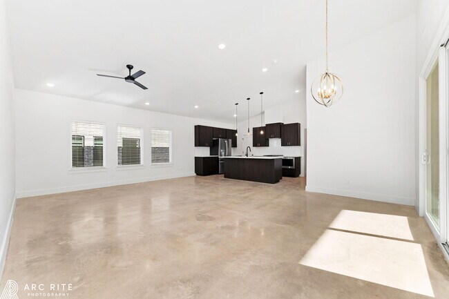 Photo - 4521 22nd Pl