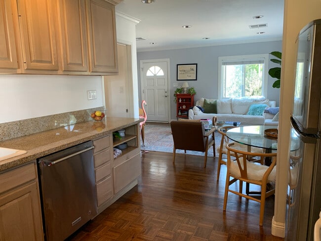 Photo - 17565 Bullock St