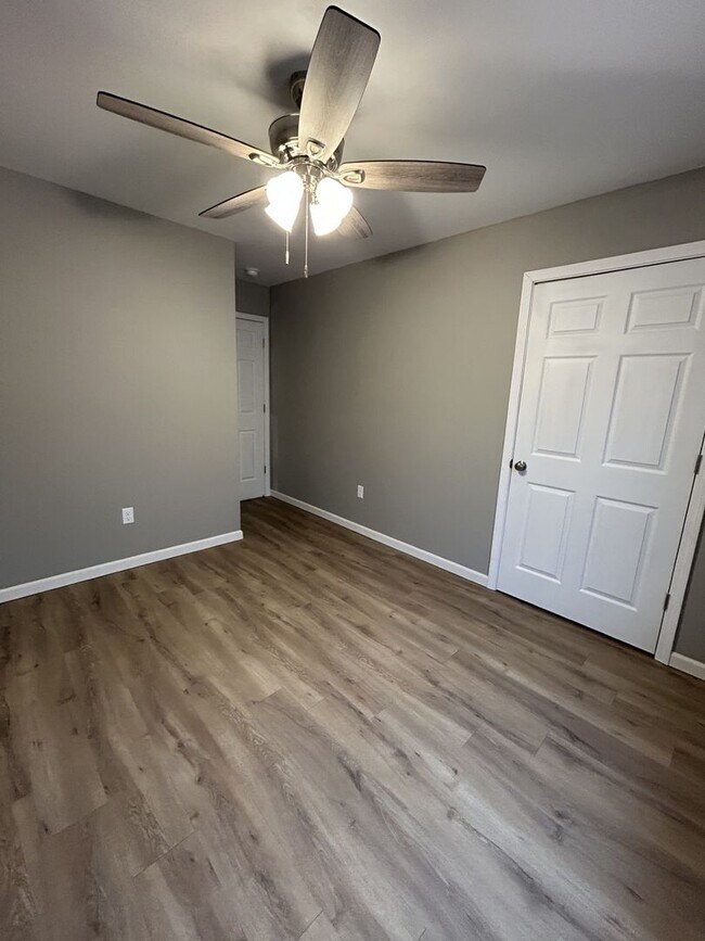 Photo - 716 Columbus St Unidad 716 N Columbus Street -  B