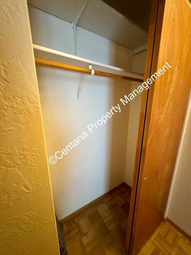 Photo - 3 Bedroom 3 Bathroom uptown with Great Views