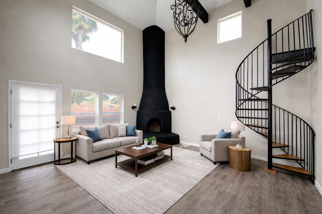 Photo - Renovated! AMAZING Pool+Spa!