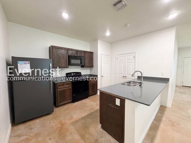 Photo - 2316 Duntov Dr
