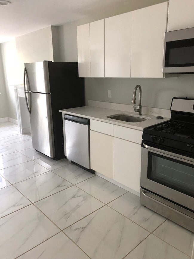 Photo - 802 Broadway Unidad 0