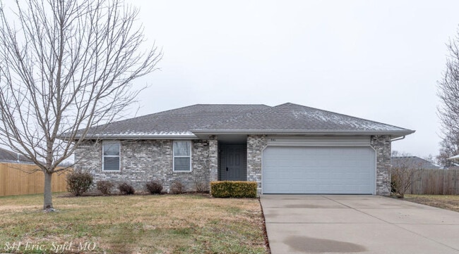Building Photo - 841 S Eric St Rental