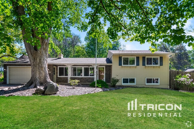 Building Photo - 3607 Robinwood Terrace Rental