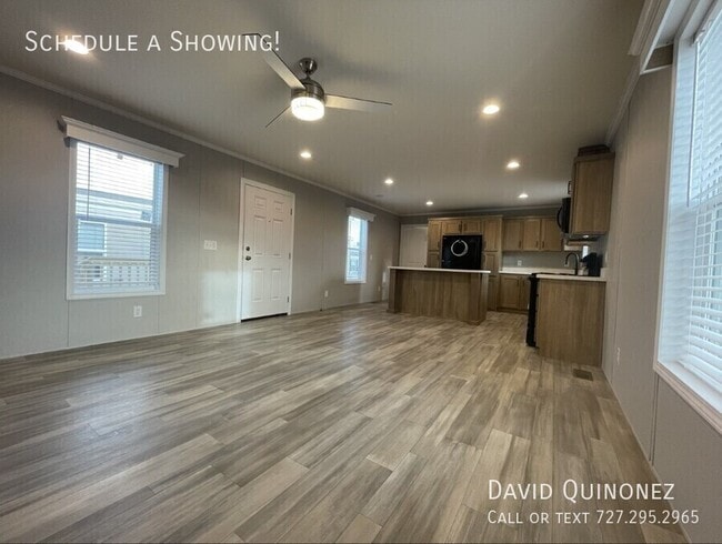 Photo - 701 Mill St