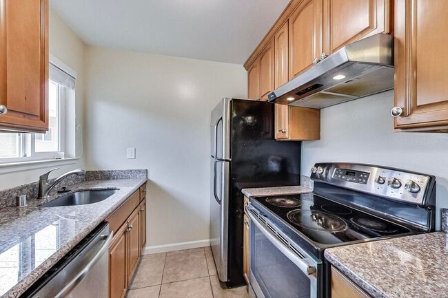 Photo - 1758 S Grant St Unit 03