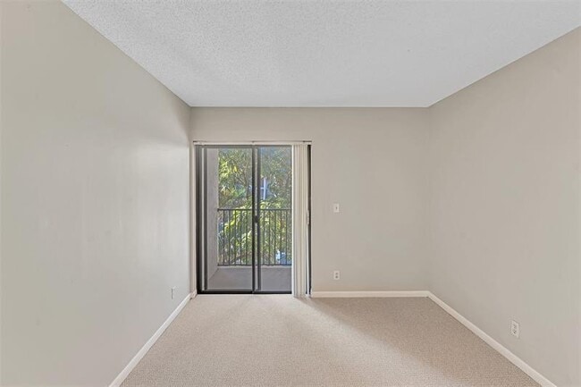 Photo - 5532 Courtyard Dr