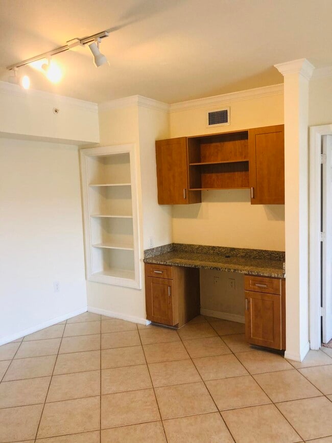 Photo - 6510 Emerald Dunes Dr Unidad 304