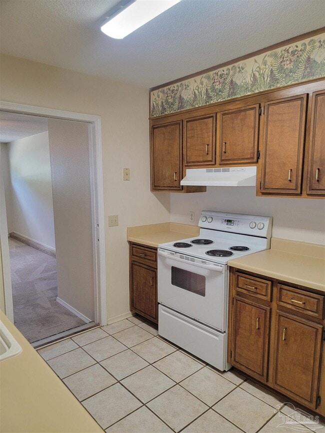 Photo - 8146 Treetop Ln