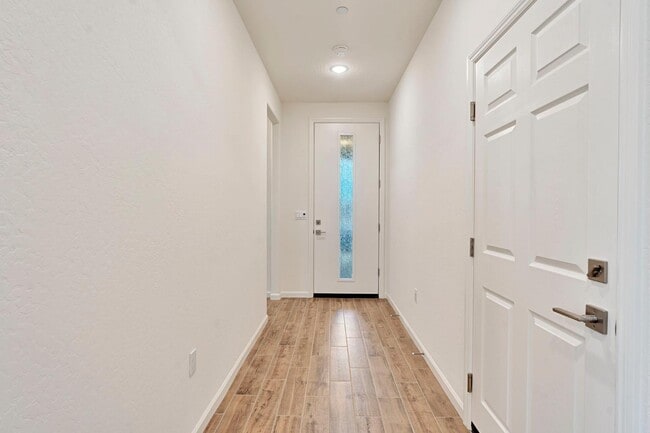 Photo - 2143 N Renn Ave