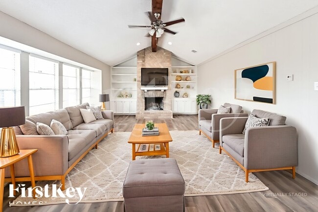 Photo - 8222 Streamside Dr