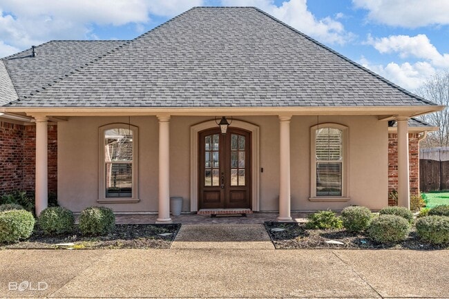 Photo - Check Out this 5 Bedroom 3 bath in the Haven