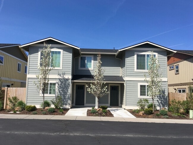 Building Photo - c820 Unit #2 Rental