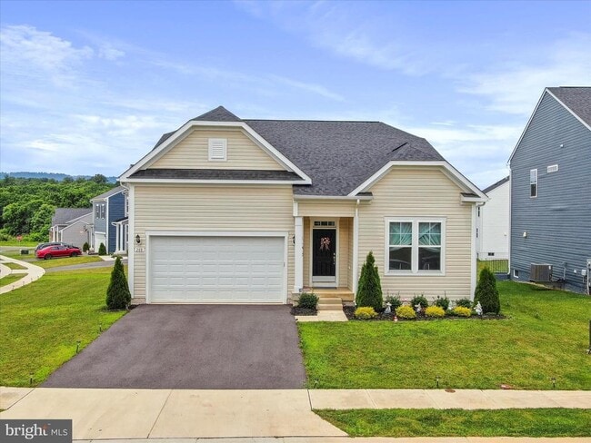 Photo - 208 Hillsdale Pl