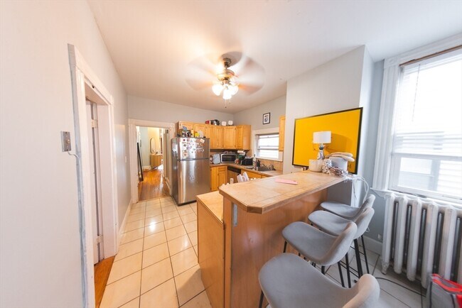 Photo - 44 N St Unit 1