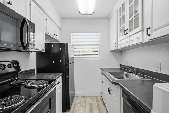 Photo - 2729 Hurstview Dr Unit 2729 Hurstview Drive #A