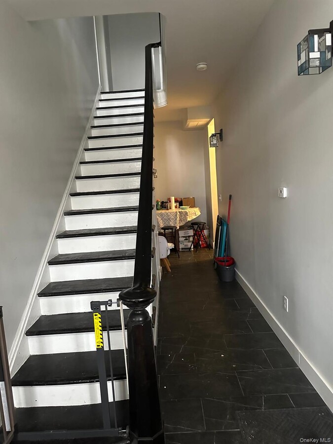 Photo - 230 Greenwich Ave