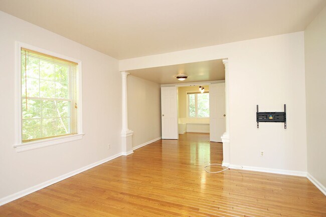 Photo - End-Unit Georgetown Green Townhome