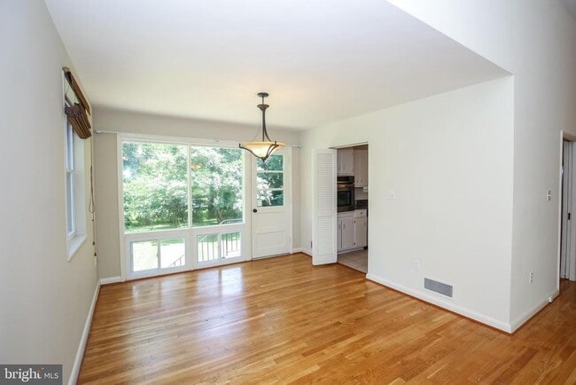 Photo - 8401 Beech Tree Rd
