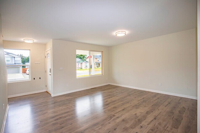 Photo - 111 Carver Walk SE