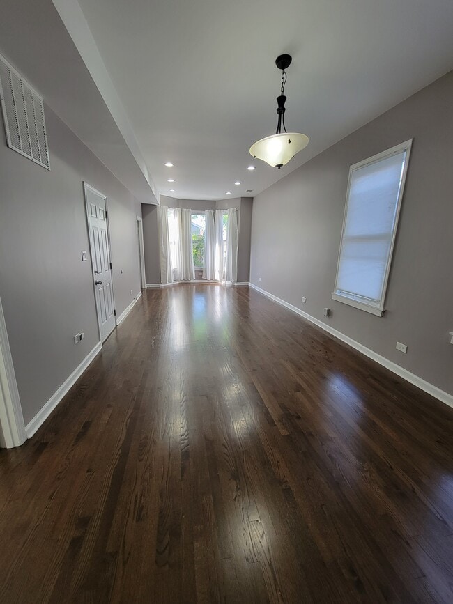 Dinning & Living Room #2 - 3219 W McLean Ave Unit #2