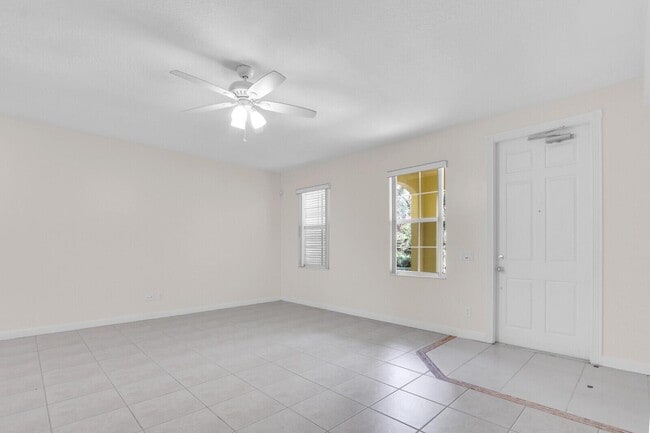 Photo - 3183 E Community Dr