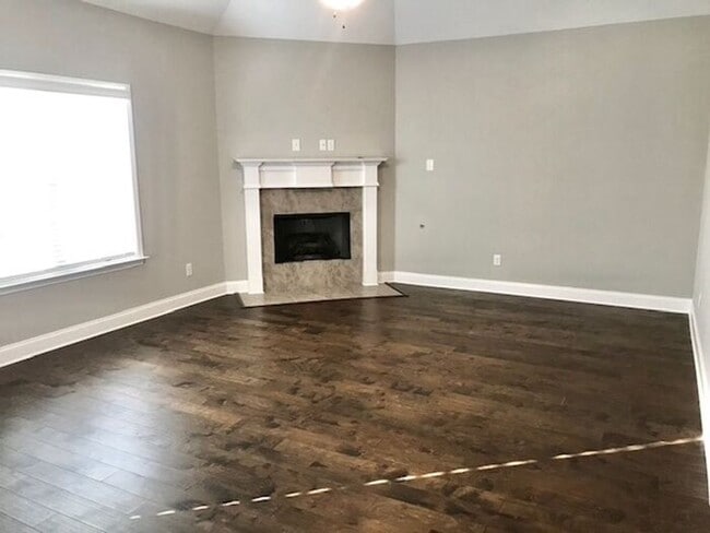 Photo - Now Leasing A Spacious 4 Bedroom 2 Bath Ho...