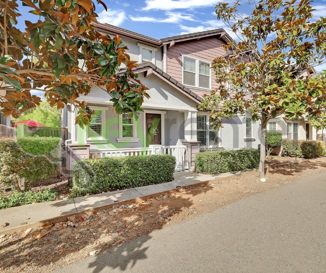 Photo - 7 Crystalwood Cir