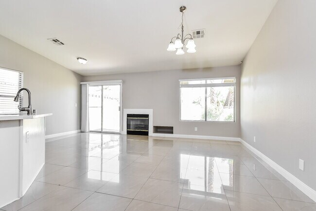 Photo - 2216 Jardine Ave