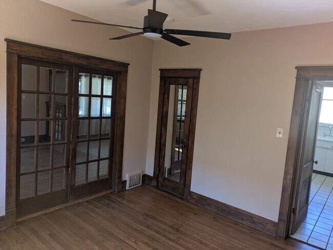 Photo - 1272 S University Blvd