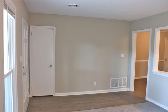 Photo - Handsome  3-bedroom ranch home!