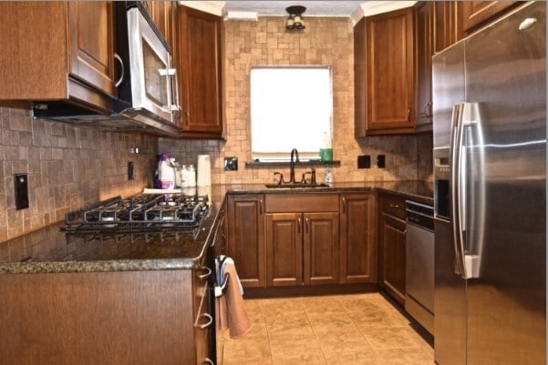 Building Photo - 35 Lake Shore Ct Unit 1