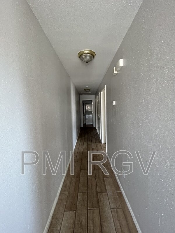 Photo - 2017 Graham Ave Unit 5