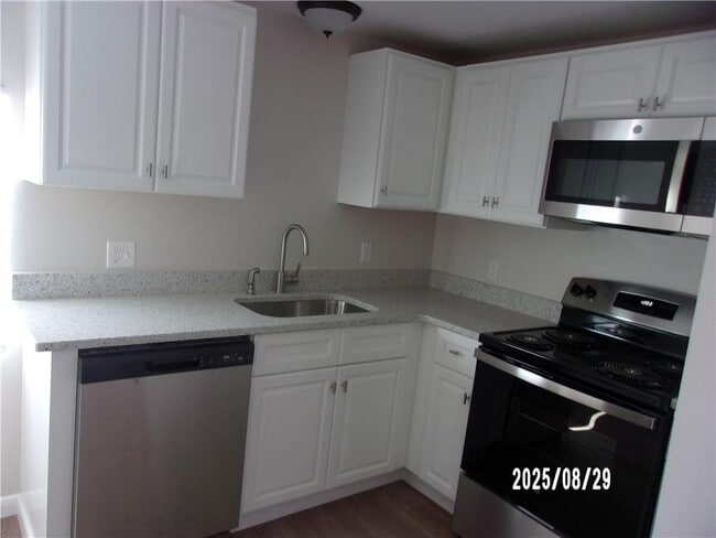 Photo - 177-177 Kearney St