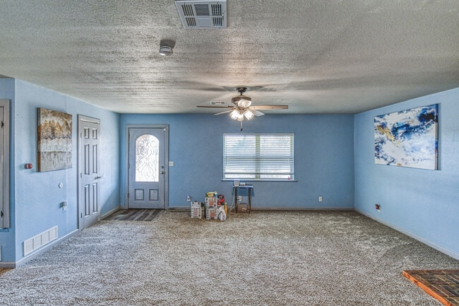 Photo - 1108 US Hwy 277