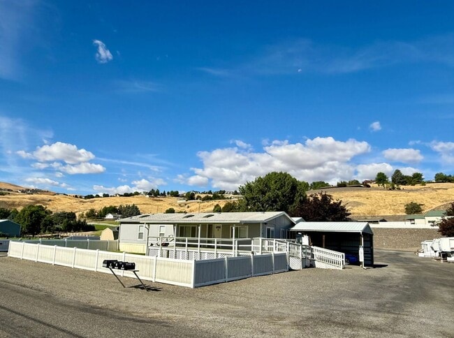 Updated 3 Bedroom / 2 Bath Mobile Home on ... - Updated 3 Bedroom / 2 Bath Mobile Home on ...