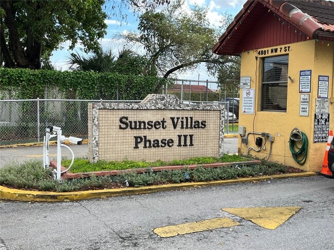 Building Photo - 4801 NW 7th St Unit 104-16