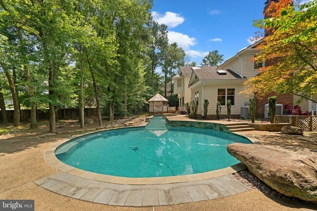 Building Photo - 1301 Daviswood Dr Rental